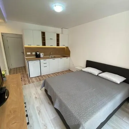 Apartment студио симона 3 - първа линия море *