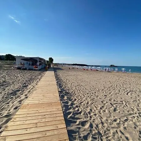 студио симона 3 - първа линия море