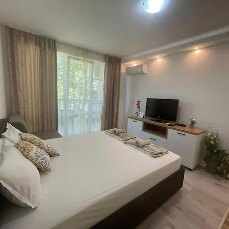студио симона 3 - първа линия море Apartment Lozenets
