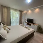 студио симона 3 - първа линия море Apartamento Lozenets